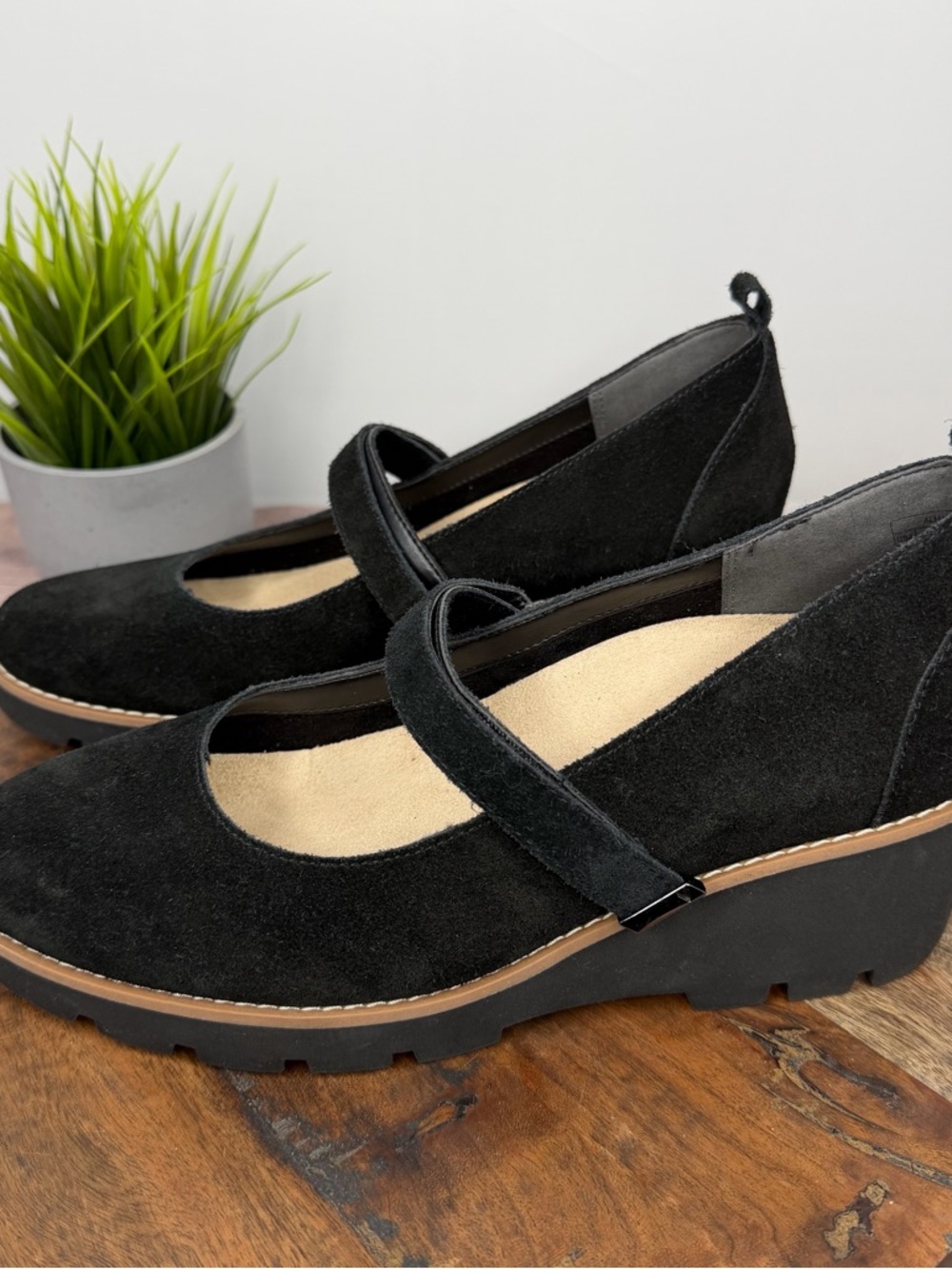 Vionic Alma Mary Jane Platforms - Size: 8.5